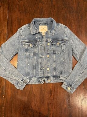 Vintage GUESS Pearl Denim Jacket. Y2K Light Wash Embellished Cropped Jean Coat S